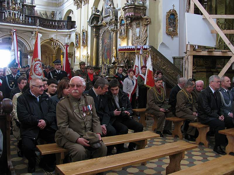 Poswięcenie Tablicy Smoleńskiej 2012 007