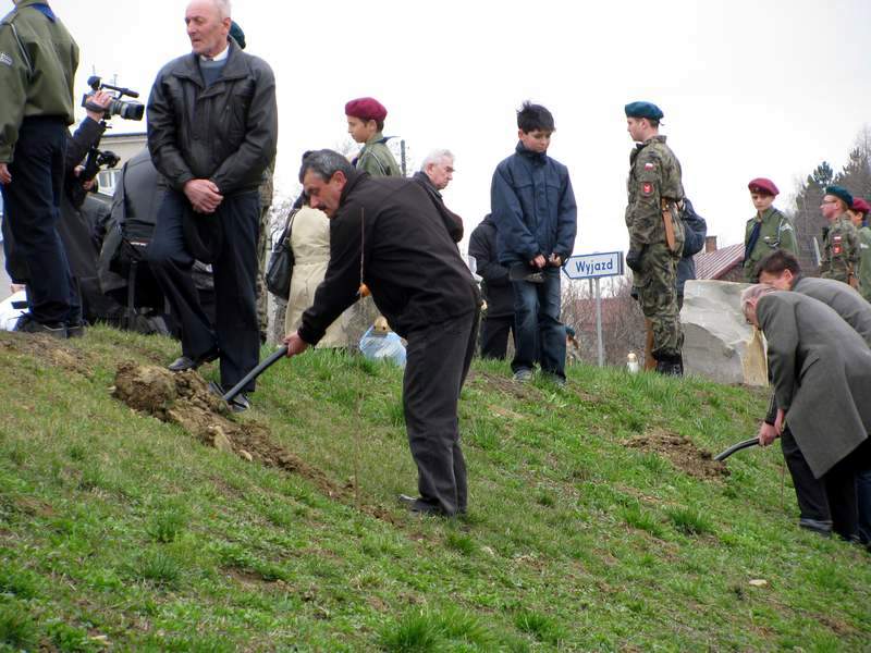 Poswięcenie Tablicy Smoleńskiej 2012 034