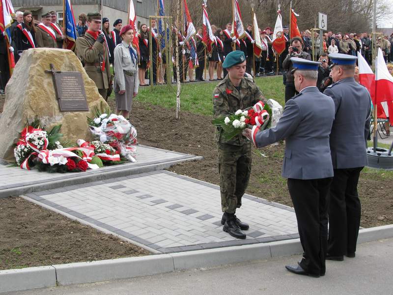 Poswięcenie Tablicy Smoleńskiej 2012 055